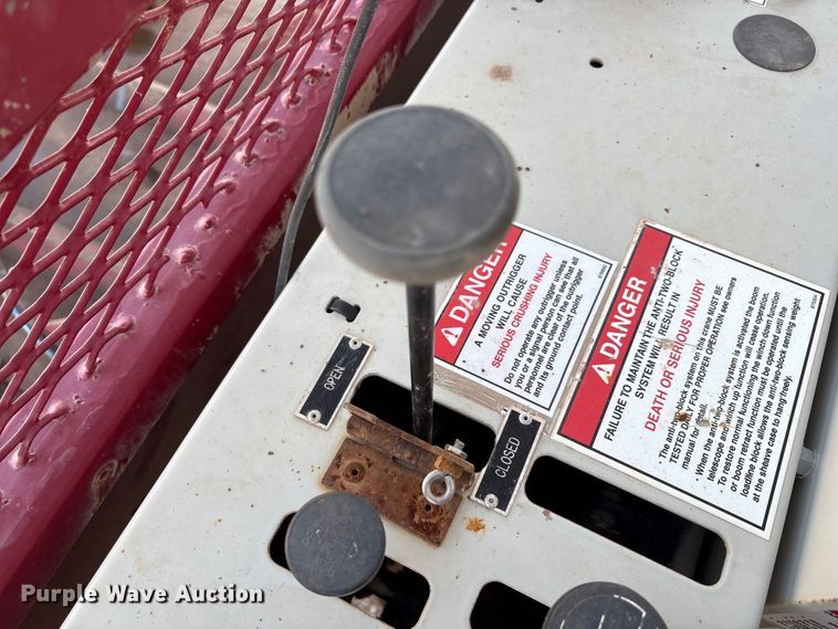 image for item EU4715 2011 Peterbilt 365 crane truck