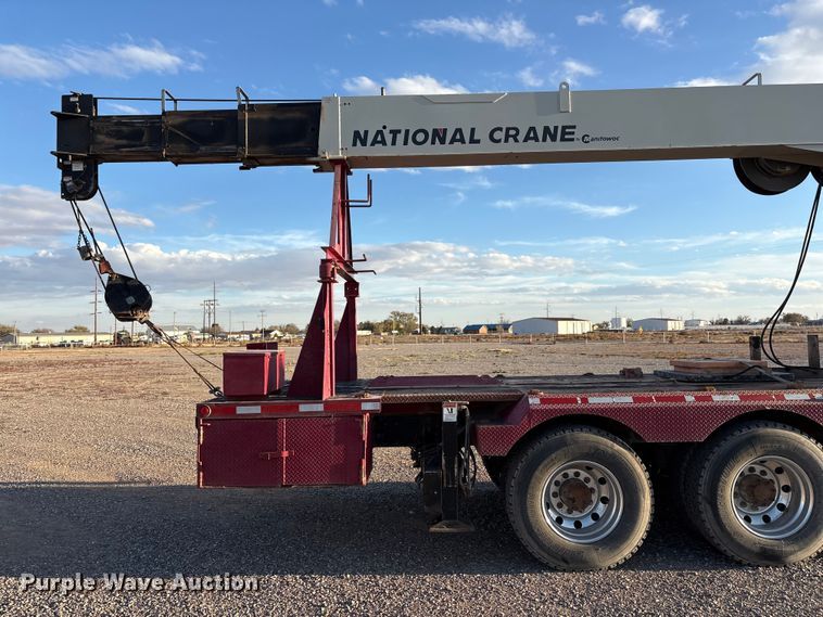 image for item EU4715 2011 Peterbilt 365 crane truck