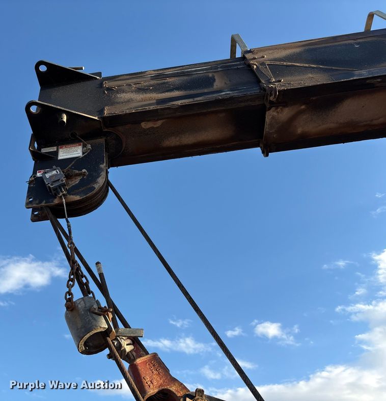 image for item EU4715 2011 Peterbilt 365 crane truck