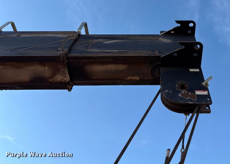 image for item EU4715 2011 Peterbilt 365 crane truck