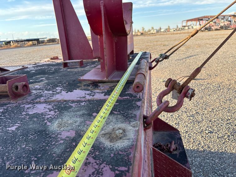 image for item EU4715 2011 Peterbilt 365 crane truck