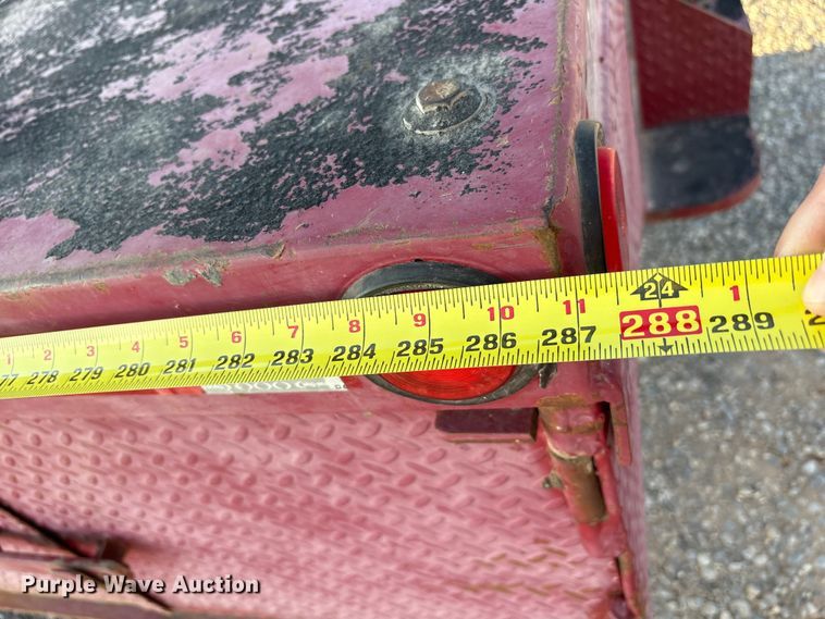 image for item EU4715 2011 Peterbilt 365 crane truck