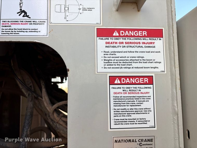 image for item EU4715 2011 Peterbilt 365 crane truck