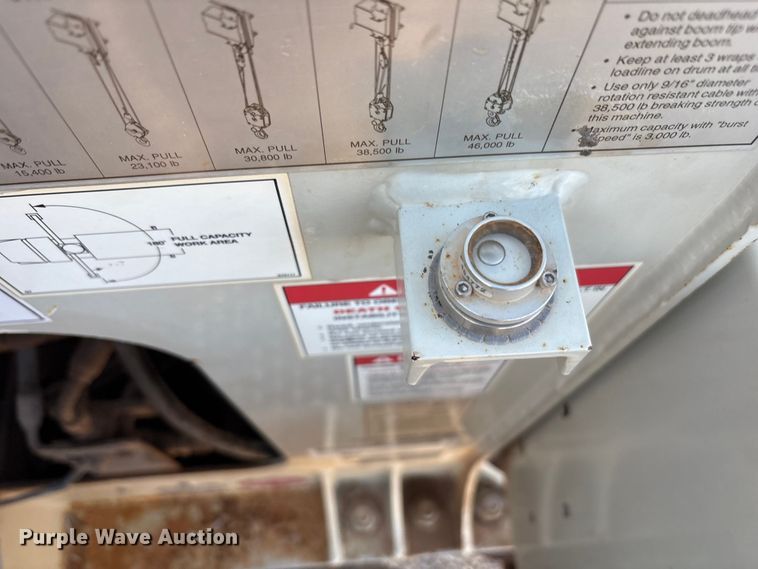 image for item EU4715 2011 Peterbilt 365 crane truck