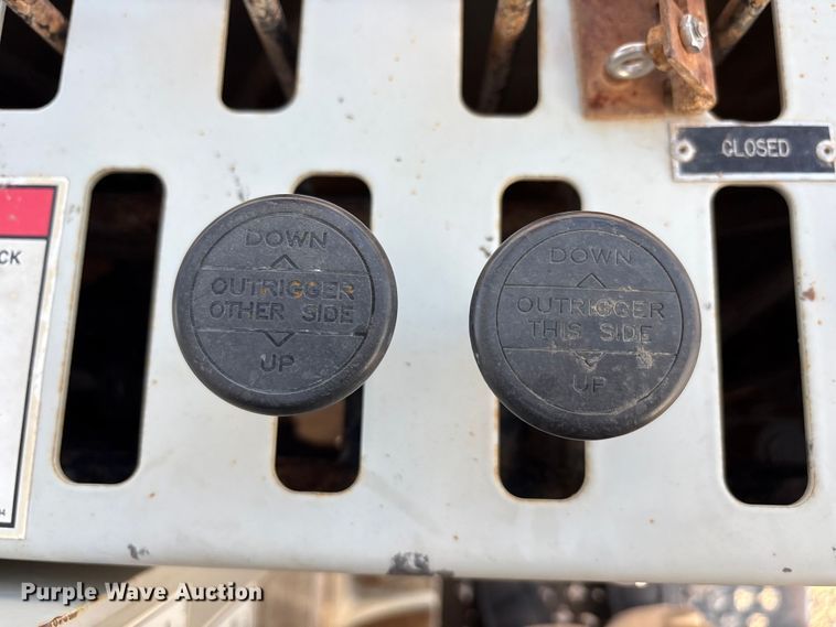 image for item EU4715 2011 Peterbilt 365 crane truck