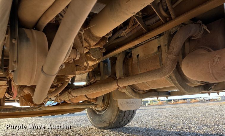 image for item EU4715 2011 Peterbilt 365 crane truck