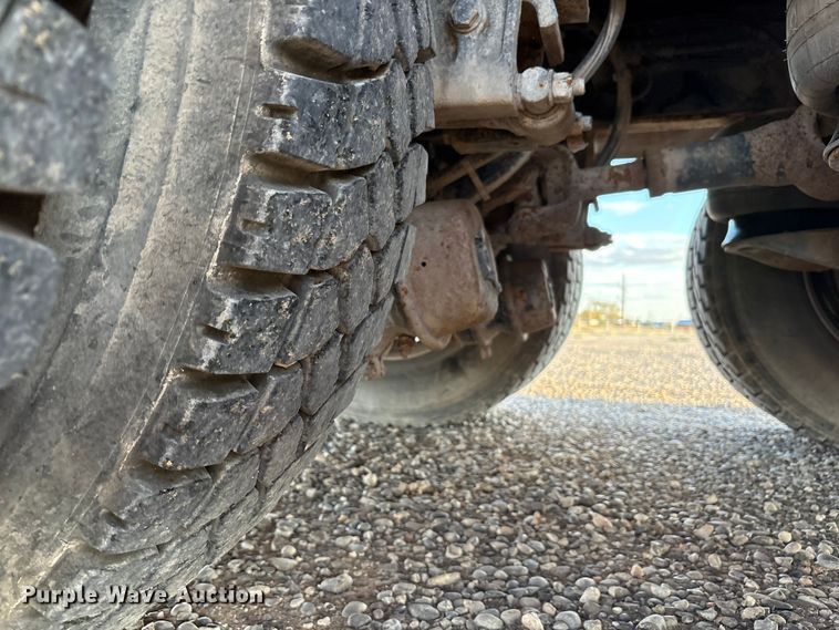 image for item EU4715 2011 Peterbilt 365 crane truck