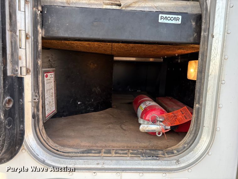 image for item EU4715 2011 Peterbilt 365 crane truck