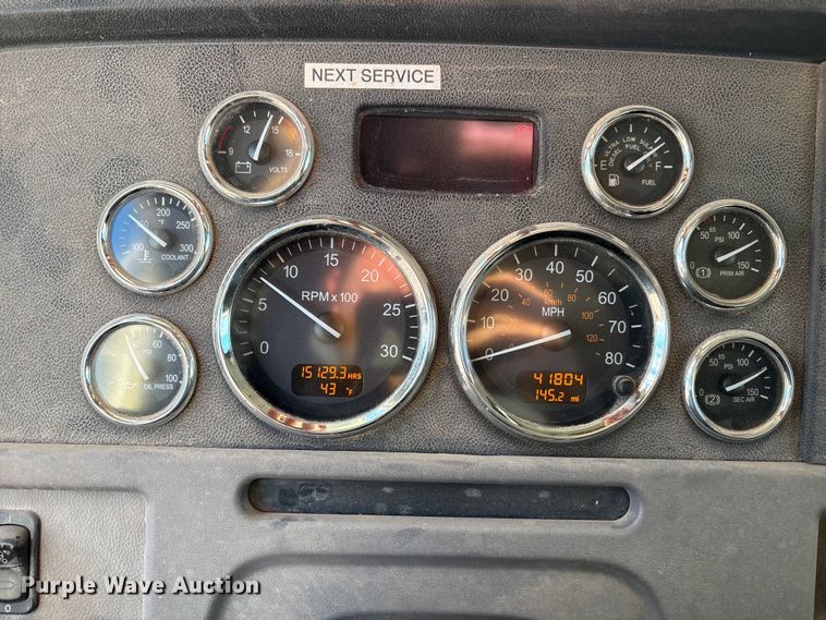 image for item EU4715 2011 Peterbilt 365 crane truck