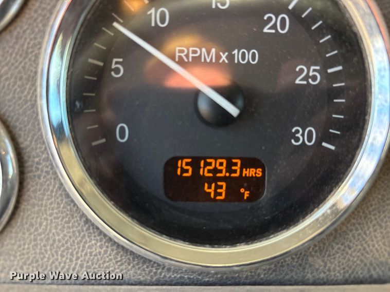 image for item EU4715 2011 Peterbilt 365 crane truck