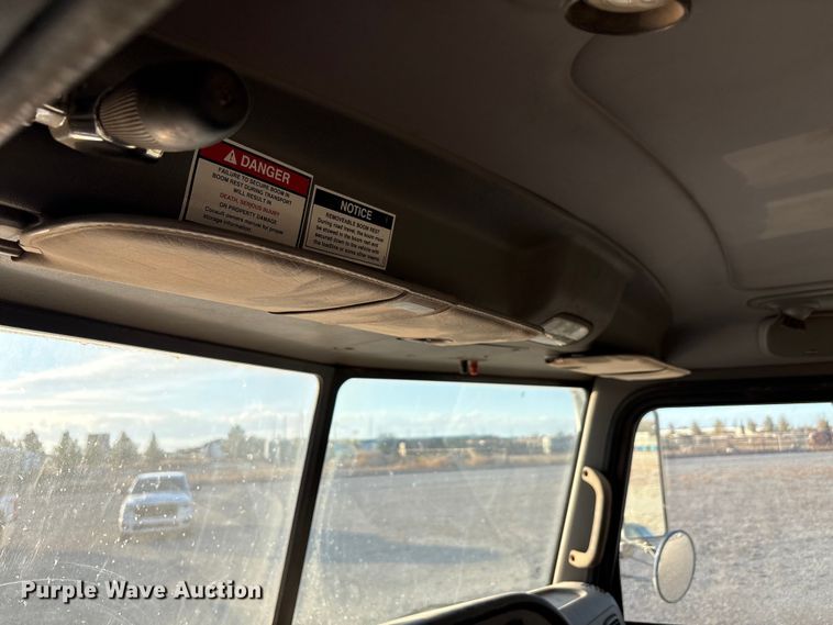 image for item EU4715 2011 Peterbilt 365 crane truck