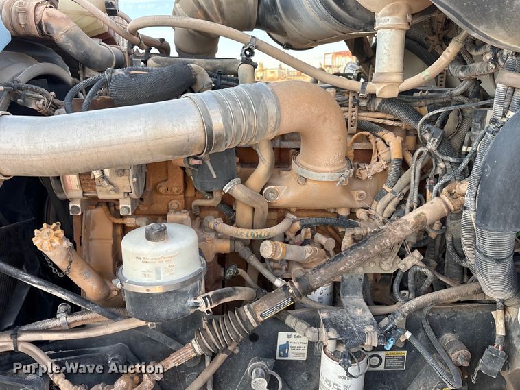 image for item EU4715 2011 Peterbilt 365 crane truck