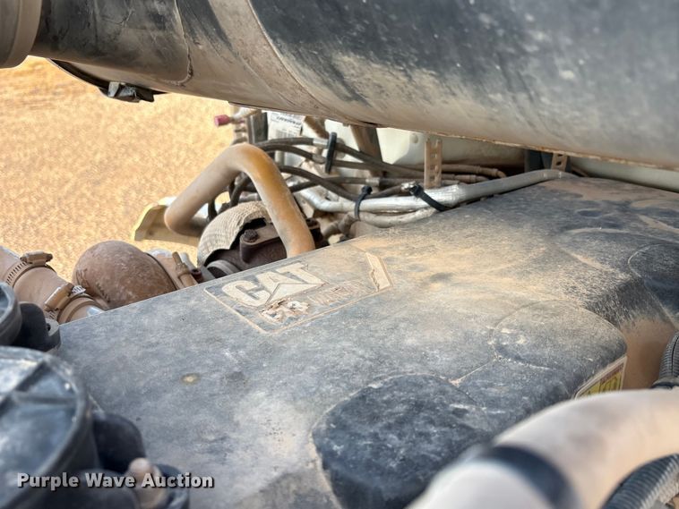 image for item EU4715 2011 Peterbilt 365 crane truck