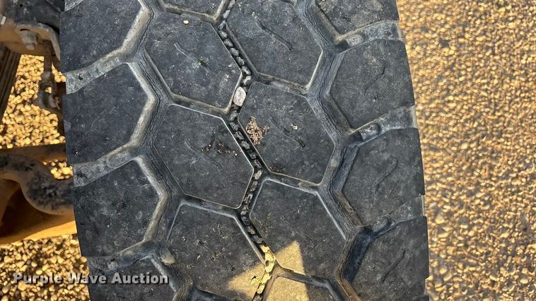 image for item EU4715 2011 Peterbilt 365 crane truck