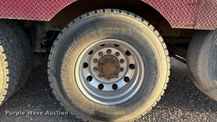 image for item EU4715 2011 Peterbilt 365 crane truck