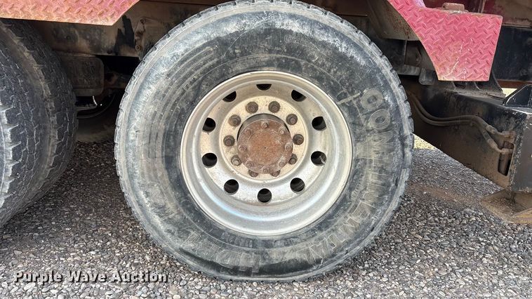 image for item EU4715 2011 Peterbilt 365 crane truck