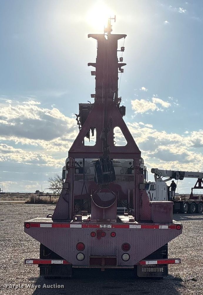 image for item EU4716 2013 Peterbilt 365 crane truck