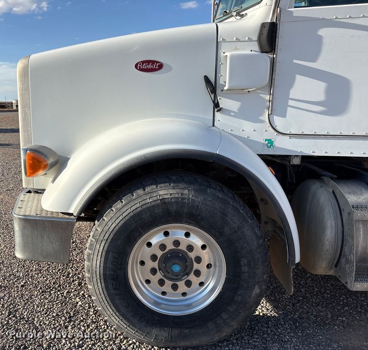 image for item EU4716 2013 Peterbilt 365 crane truck