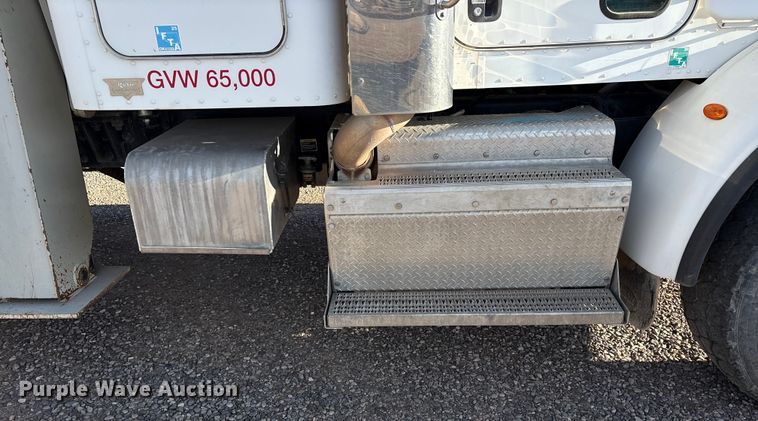 image for item EU4716 2013 Peterbilt 365 crane truck