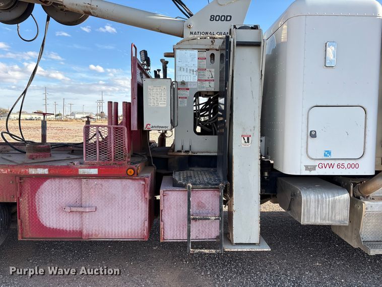 image for item EU4716 2013 Peterbilt 365 crane truck