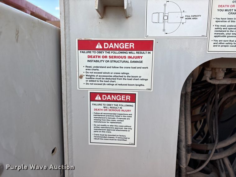 image for item EU4716 2013 Peterbilt 365 crane truck