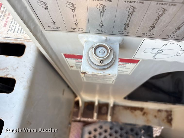 image for item EU4716 2013 Peterbilt 365 crane truck