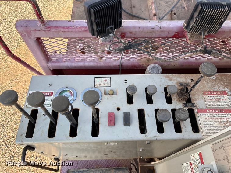 image for item EU4716 2013 Peterbilt 365 crane truck