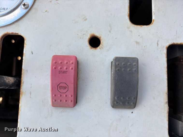 image for item EU4716 2013 Peterbilt 365 crane truck