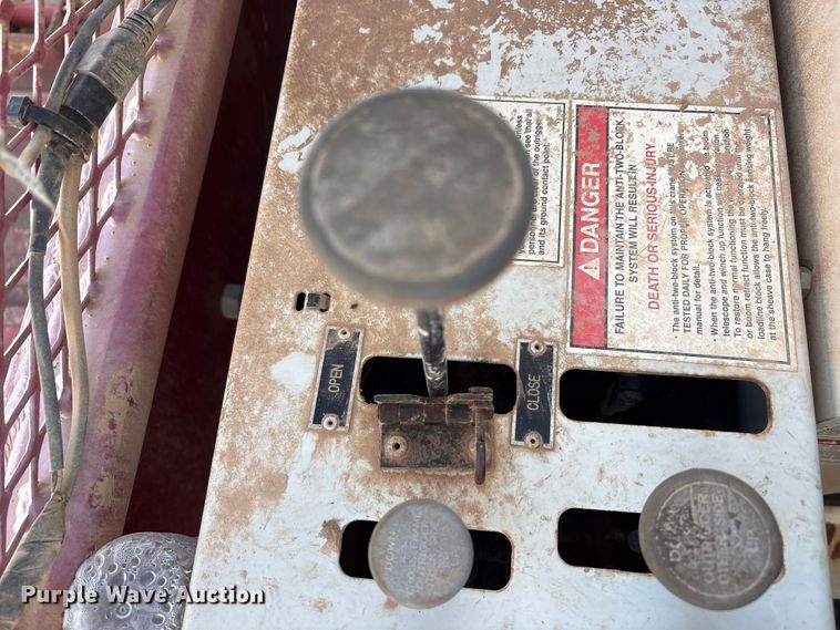 image for item EU4716 2013 Peterbilt 365 crane truck