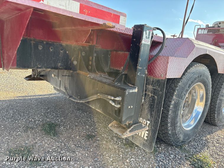 image for item EU4716 2013 Peterbilt 365 crane truck