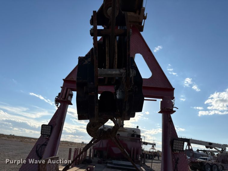 image for item EU4716 2013 Peterbilt 365 crane truck