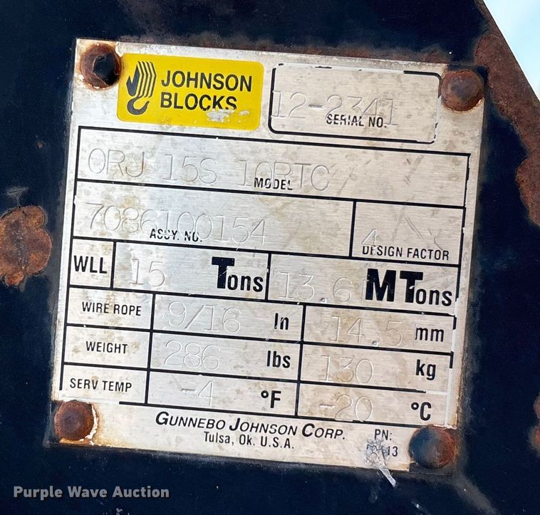 image for item EU4716 2013 Peterbilt 365 crane truck