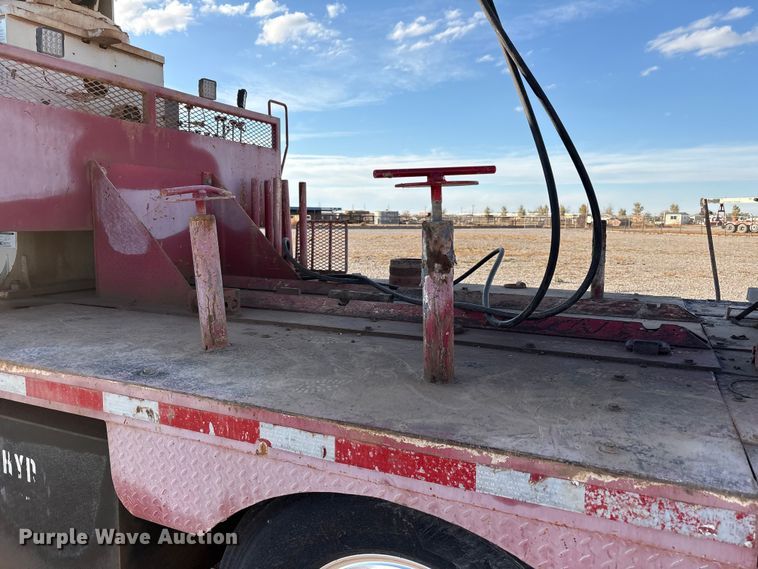 image for item EU4716 2013 Peterbilt 365 crane truck