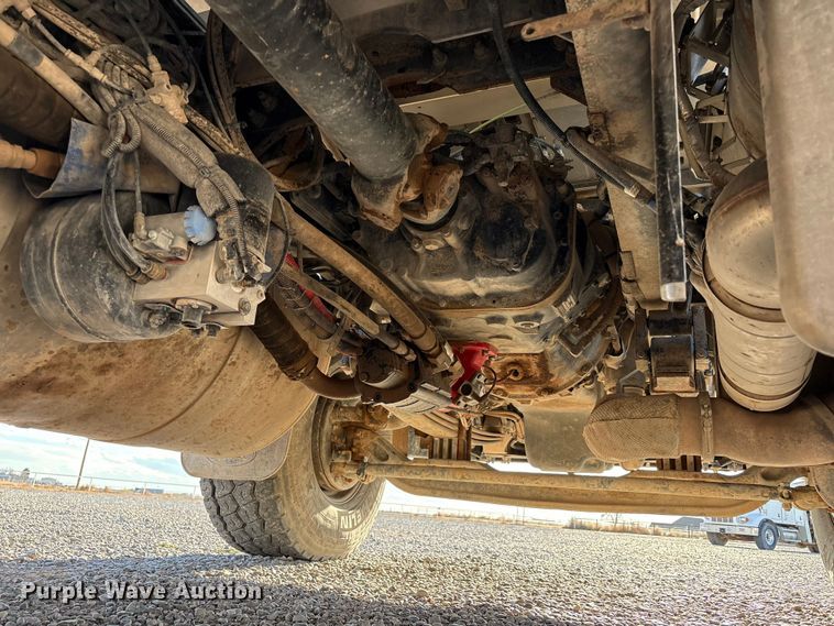 image for item EU4716 2013 Peterbilt 365 crane truck