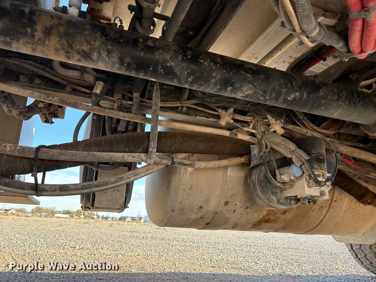 image for item EU4716 2013 Peterbilt 365 crane truck