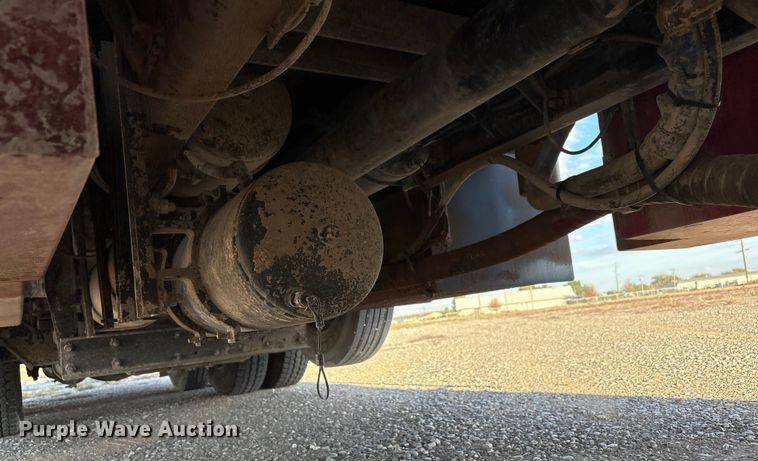 image for item EU4716 2013 Peterbilt 365 crane truck