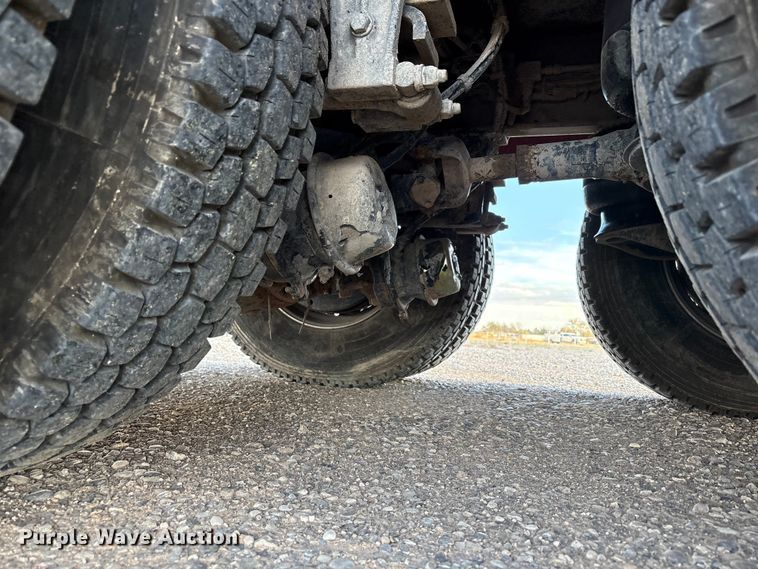 image for item EU4716 2013 Peterbilt 365 crane truck