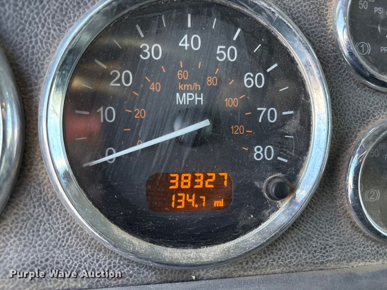 image for item EU4716 2013 Peterbilt 365 crane truck