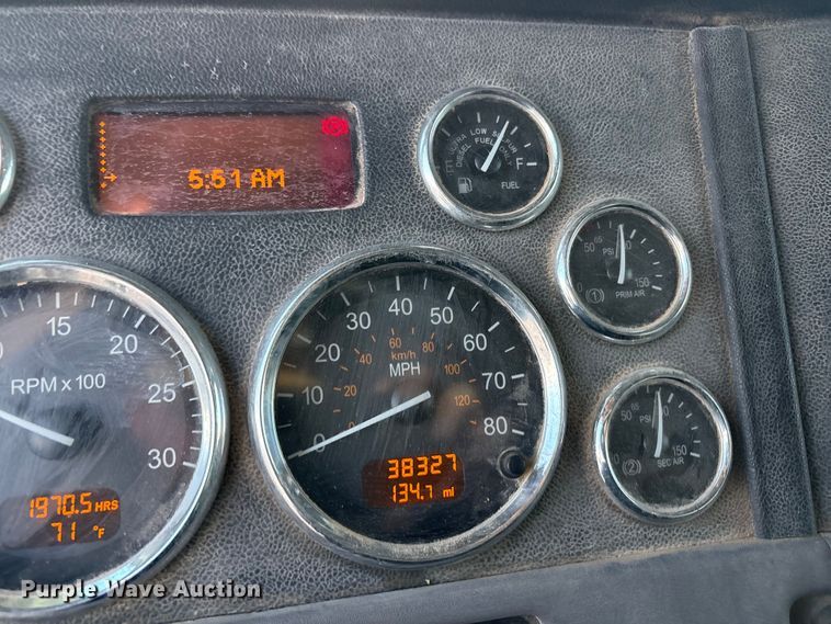 image for item EU4716 2013 Peterbilt 365 crane truck