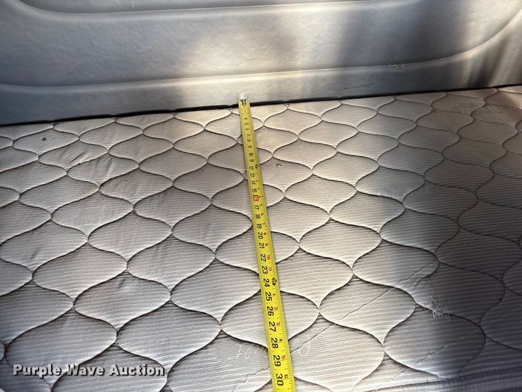 image for item EU4716 2013 Peterbilt 365 crane truck