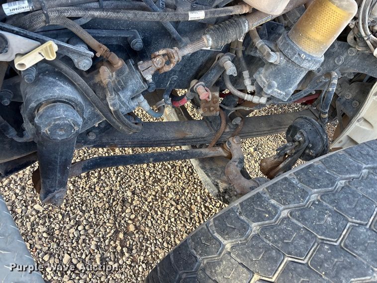 image for item EU4716 2013 Peterbilt 365 crane truck