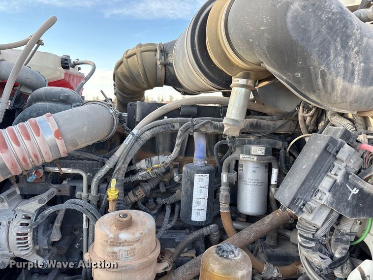 image for item EU4716 2013 Peterbilt 365 crane truck