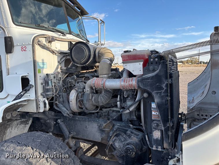 image for item EU4716 2013 Peterbilt 365 crane truck