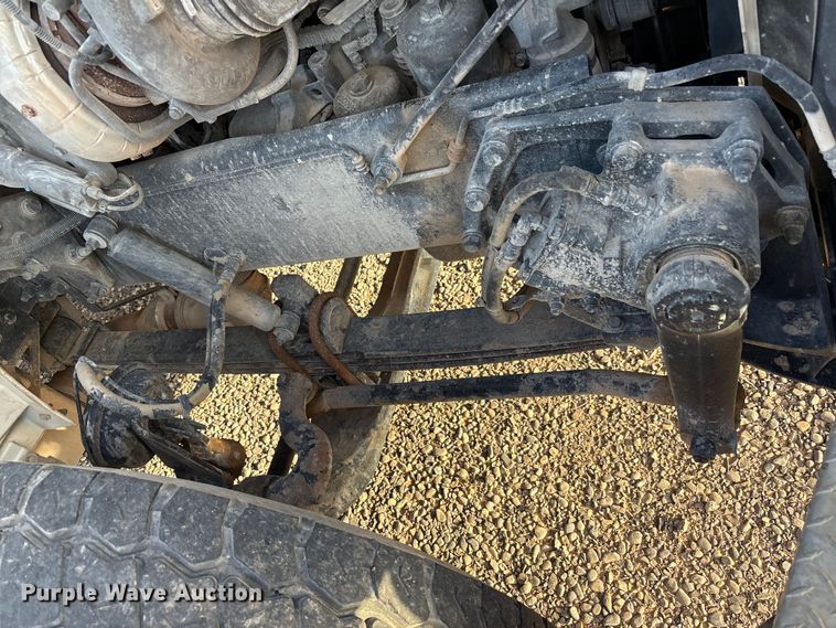 image for item EU4716 2013 Peterbilt 365 crane truck