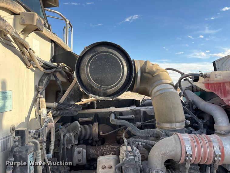 image for item EU4716 2013 Peterbilt 365 crane truck