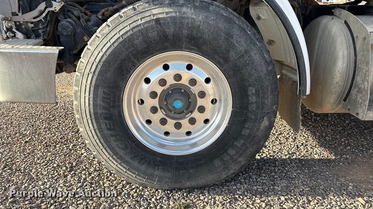 image for item EU4716 2013 Peterbilt 365 crane truck