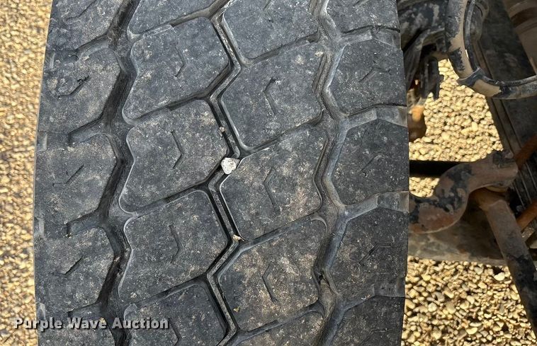 image for item EU4716 2013 Peterbilt 365 crane truck