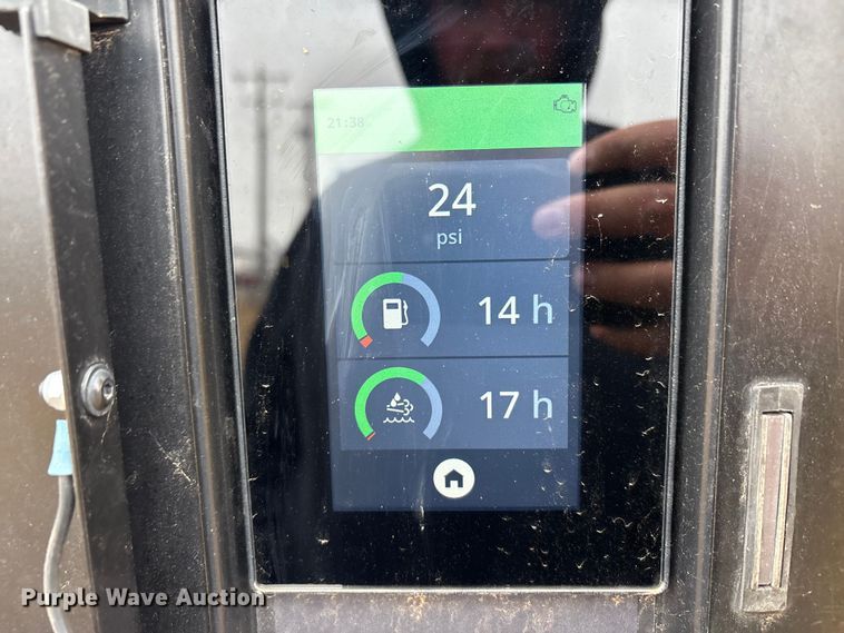 image for item EU4722 2022 Kaeser M118 air compressor