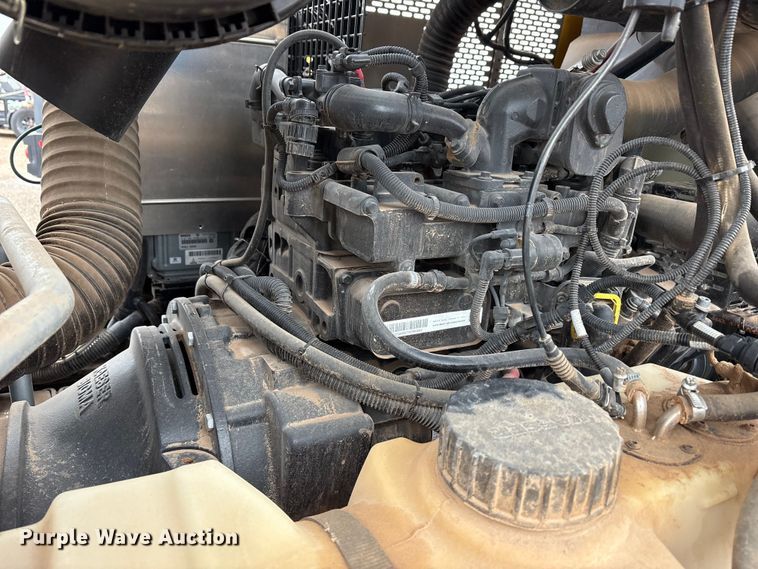 image for item EU4722 2022 Kaeser M118 air compressor