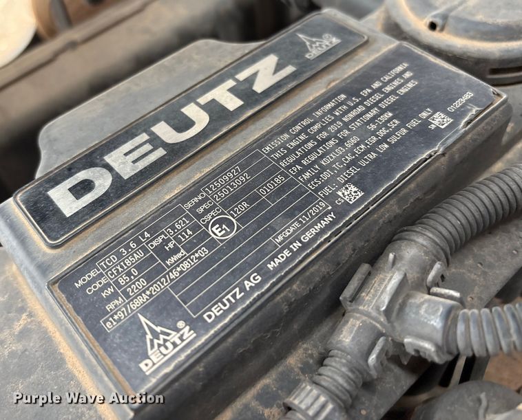 image for item EU4722 2022 Kaeser M118 air compressor